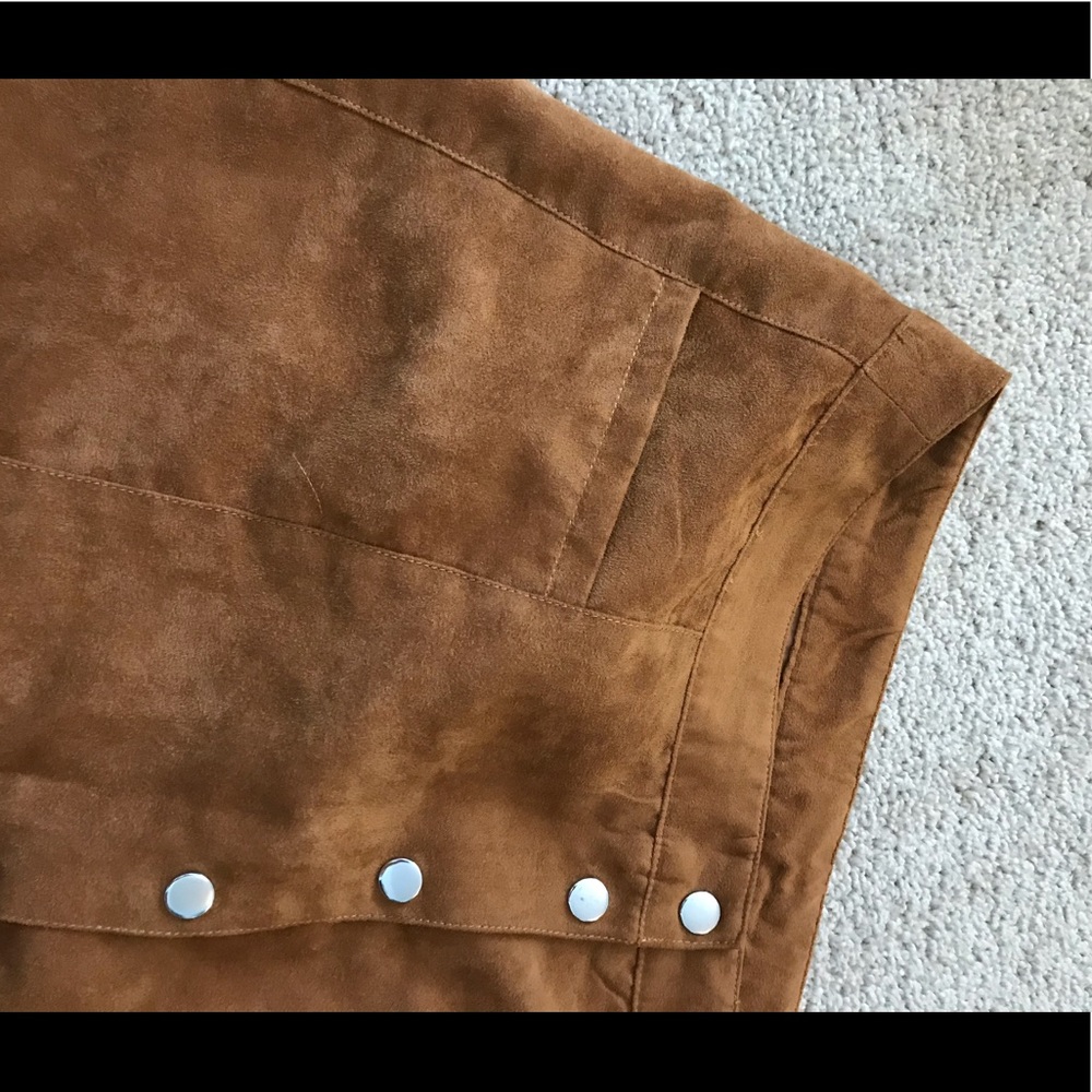 Skirt - Picture 4 of 4